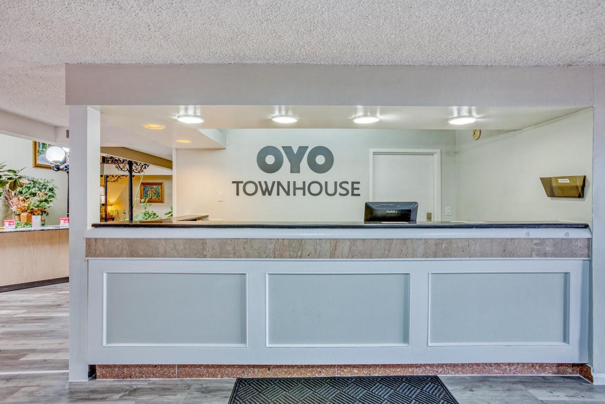 Oyo塔尔萨伍德兰希尔斯联排别墅 圖爾薩 外观 照片